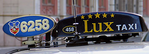 Lux Taxi